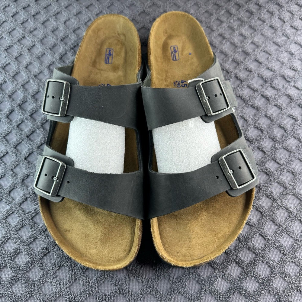 BIRKENSTOCK ARIZONA SOFT FOOTBED OILED LEATHER BLACK - Picture 2 of 7